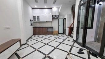 Bán nhà đẹp, Mới .Tặng toàn bộ Nội thất sịn .Gần đầu phố Trương Định