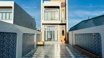 NHÀ THIẾT KẾ HIỆN ĐẠI 1 TRỆT 1 LẦU MỚI 100% - MẶT TIỀN KINH DOANH HƯƠN