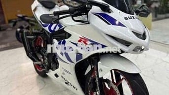 Suzuki SX R150 nhiều đồ chơi