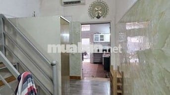 Nhà cấp 4 có gác xép full đồ cơ bản Ngọc Lâm