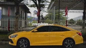 Gia đình cần bán MG5 2022 Luxury odo 2v5 km