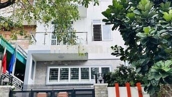 NHÀ ĐƯỜNG TRƯƠNG VĨNH KÝ DIỆN TÍCH: 6X20M TRỆT 3 LẦU CHO THUÊ