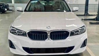 BMW 3 Series 2025 320i Sport Line NT Đỏ Trả Trước