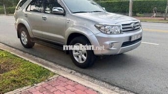 Toyota Fortuner 2011 – Một Chủ Mua Mới