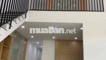 Nhà mê lửng Điện Ngọc giáp Hoà Quý