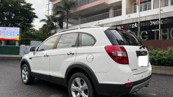 Cần bán CHEVROLET - CAPTIVA - LTZ đời 2013 số tự động ,màu trắng