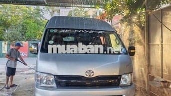 2013 máy dầu 9 chỗ.  Nhập khẩu nhật bản