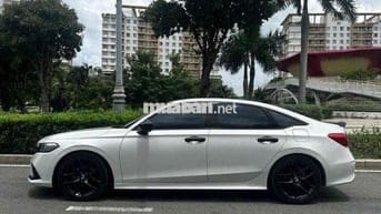 Honda Civic RS 2022 *** còn sót lại siêu ít k