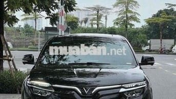 VinFast VF8 2022 - 33000 km