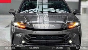 Camry 2.5 HEV Top 2025. Odo 25 km như xe mới