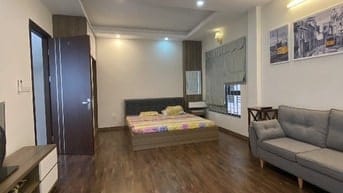 Cho thuê nhà tại tầng 3 đầy đủ tiện nghi, bếp riêng ở tầng 1