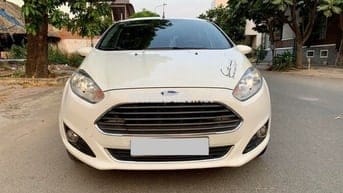 Ford Fiesta 2015 số tự động, hatcback thể thao
