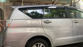 Cần bán xe innova 2017 gia đình đang sử dụng