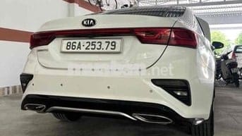 Kia Cerato 2019 1.6 AT Luxury - 800000 km