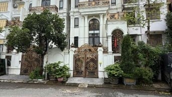 BÁN CĂN BTLK ĐƯỜNG 70 DT 122,8M MẶT TIỀN 8M VỊ TRÍ KIM CƯƠNG