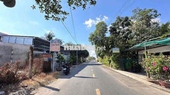 Bán gấp nhà Tân Hiệp 14 Hóc Môn, dt 80m2 Sổ hồng riêng,giá 710tr