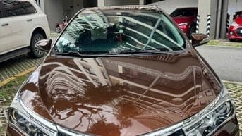 Gia đình bán xe altis đang sử dụng 