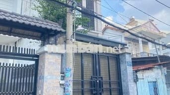 Bán nhà hẻm oto sát mt Dương Văn Cam. 65m2 giá 5,3 tỷ. SHR, hoàn công