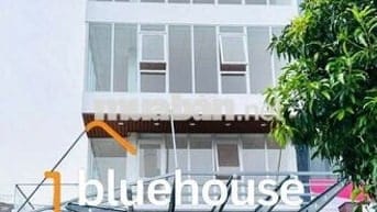 TÒA NHÀ ĐƯỜNG HOÀNG HOA THÁM DT: 8X20M HẦM 4 TẦNG CHO THUÊ