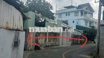 BÁN ĐẤT MẶT TIỀN GẦN CHỢ HÓC MÔN.