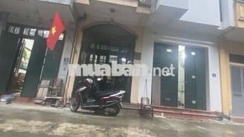 Bán nhà 2 mặt tiền ngõ rộng 2 ô tô tránh, khu dân trí cao, TTquận HĐ
