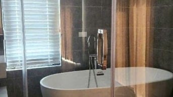 CẦN BÁN NHÀ 5 TẦNG-50M2-MT 8,5M- Ô TÔ VÀO TẬN NHÀ- TẠI THẠCH BÀN