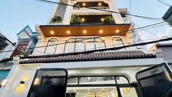 5,5 TỶ CÓ NHÀ NGANG 5,3 CỰC ĐẸP NGAY CHỢ PHẠM VĂN HAI