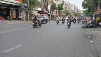 nhà cho thuê nguyên căn Đoàn Hoàng Min Phường Phù Tân DT 7mx 25m 1PN