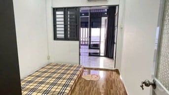 Cho thuê nhà hẻm 4m (XH) Cao Đạt, P.1, Q.5 giá 14tr