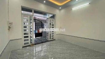 Cho thuê nhà trệt nguyên căn mới 4,5x18,5m 2phòng hẻm Hoàng Quốc Việt