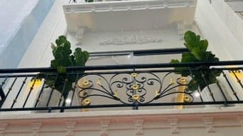 HIẾM_40M2_5 TẦNG THANG MÁY_HƠN 9 TỶ_MỚI TINH_PHỐ GIÁP BÁT _NGÃ TƯ VỌNG