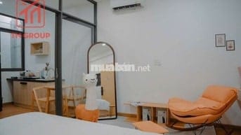 Tòa nhà 9pn khai thác Airbnb - Phố ẩm thực Phan Xích Long