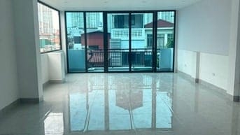 Nhà ngõ 97 Văn Cao Ba Đình 34m2 5 tầng, mặt tiền 5m 8,5 tỷ.