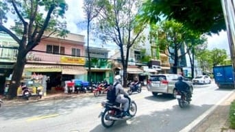 Bán nhà mặt tiền Hưng Phú Quận 8 – 181m², thu nhập 38 triệu/tháng