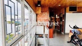 🏦 Penthouses cho thuê nup hẻm 1/ Phạm huy thông P17