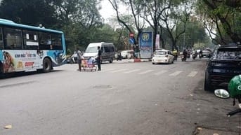 Bán nhà mặt phố cổ Trần Nhân Tông view Cv, kinh doanh vô địch.