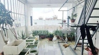 Nhà gần mặt tiền kinh doanh chợ sầm uất,