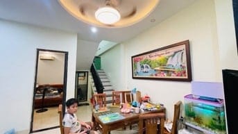 60m2 / tǎngj nhà 2 tầng bồ đề long biên bán  6tyỷ