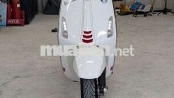 Bán Vespa Sprint - Trắng sang trọng, đăng ký 2020