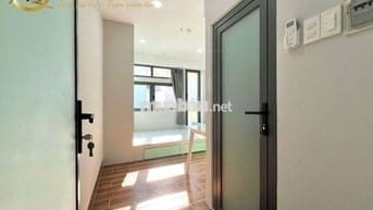 Studio ban cộng, Cửa sổ lớn Gần Lotte Mart Nguyễn Văn Lượng.