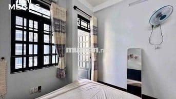sang nhanh 6chdv full khách lời 10tr ib gấp ạ
