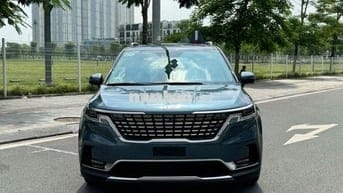 Kia Carnival 2023 Signature 2.2D - 48000 km