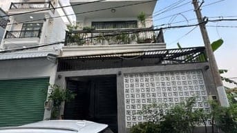 Nhà bán  .chính  chủ  .sổ hồng riêng. Hộ trợ  vây ngân hàng 