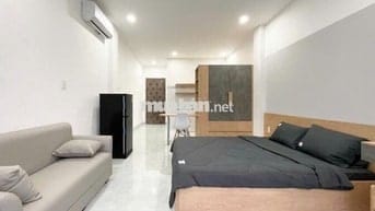 STUDIO BAN CÔNG THOÁNG MÁT NGAY NHIÊU TỨ - PHAN ĐĂNG LƯU - HOA SỨ