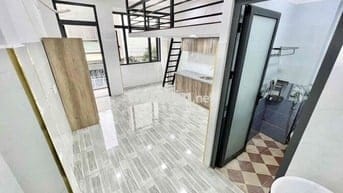Phòng gác ban công gần ngay VLU