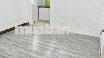 Phòng không gác cửa sổ trời sạch sẽ đường Hoà Bình - Tô Hiệu