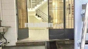 Nhà nguyên căn Quận 10, hẻm Sư Vạn Hạnh – 2 tầng, 6PN4WC, 25 Triệu/TH