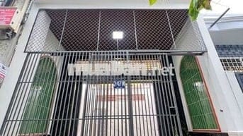 Nhà lầu 2 phòng ngủ, trung tâm Ninh Kiều Cần Thơ