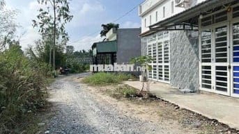 Lô đất thổ cư 66m2 đường đá xanh 7m giáp TT Đức Hoà Giá 550triệu