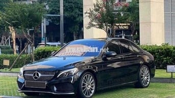 Mercedes Benz C Class 2018 C300 AMG - 70000 km